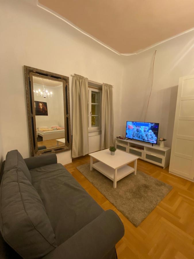 Guest House Nokturno Zagreb Luaran gambar